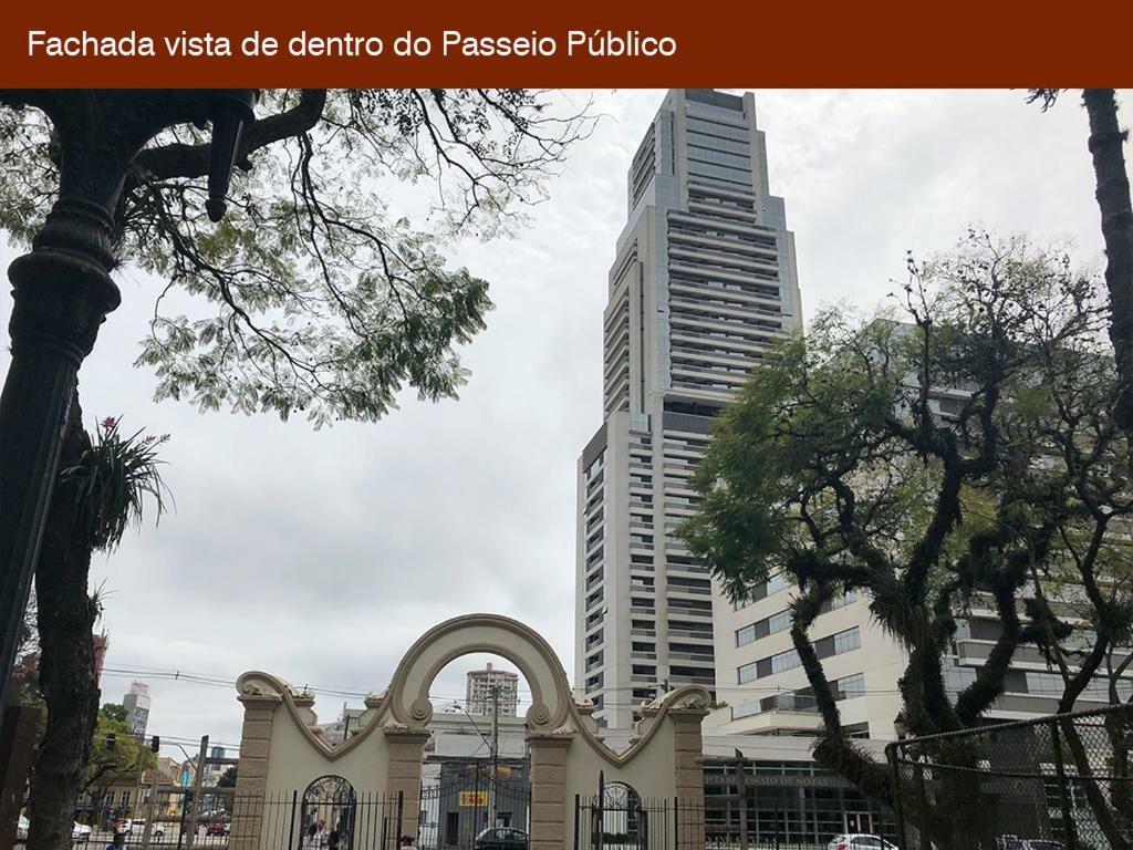 Super Bem Decorado Em Frente Ao Shopping Apartamento